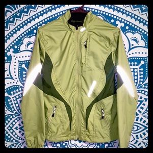 SOLD!!!!BROOKS FOR WOMEN SHELTER TECHNOLOGY *